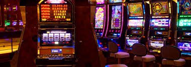 Live Casino ဒီလာနှင့် ကစားနေသောပုံ ba999